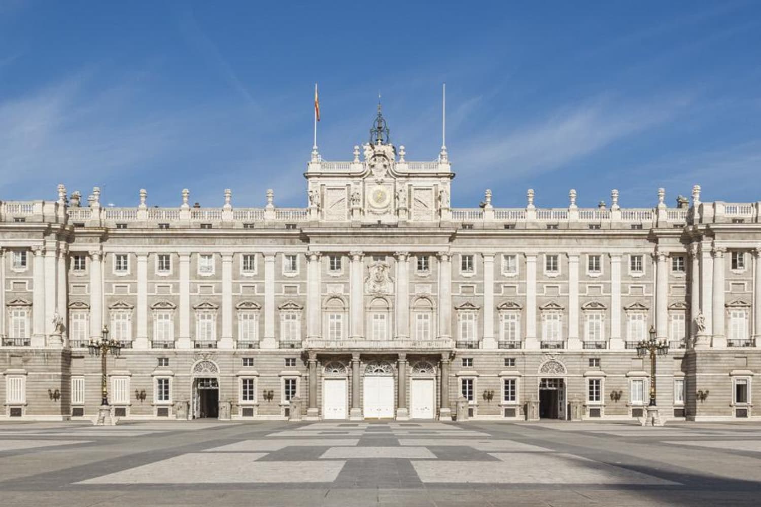 The Region of Madrid launches a program of free tours of the historic center of the capital city