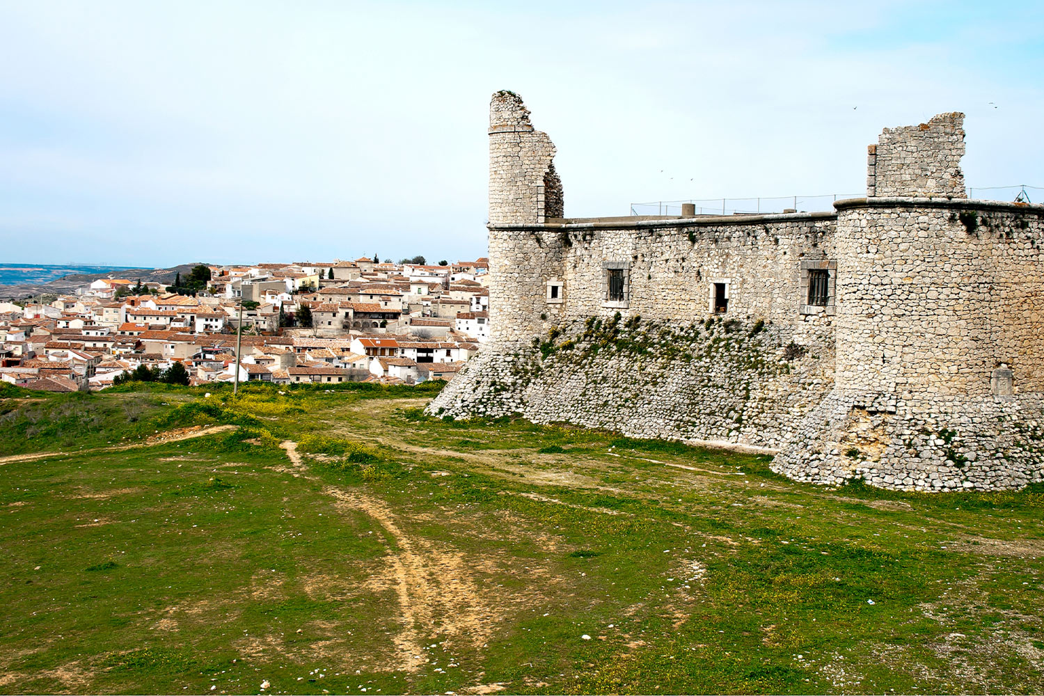 Castillo de los Condes shutter IKGM